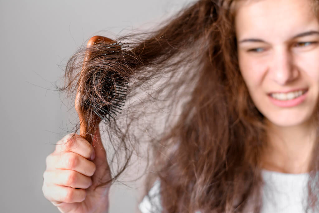 ¿Cómo prevenir la caída del cabello?